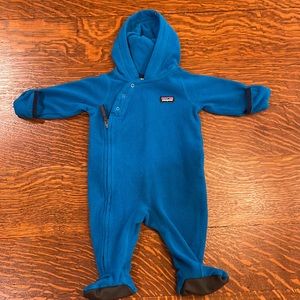 Patagonia fleece baby bunting
